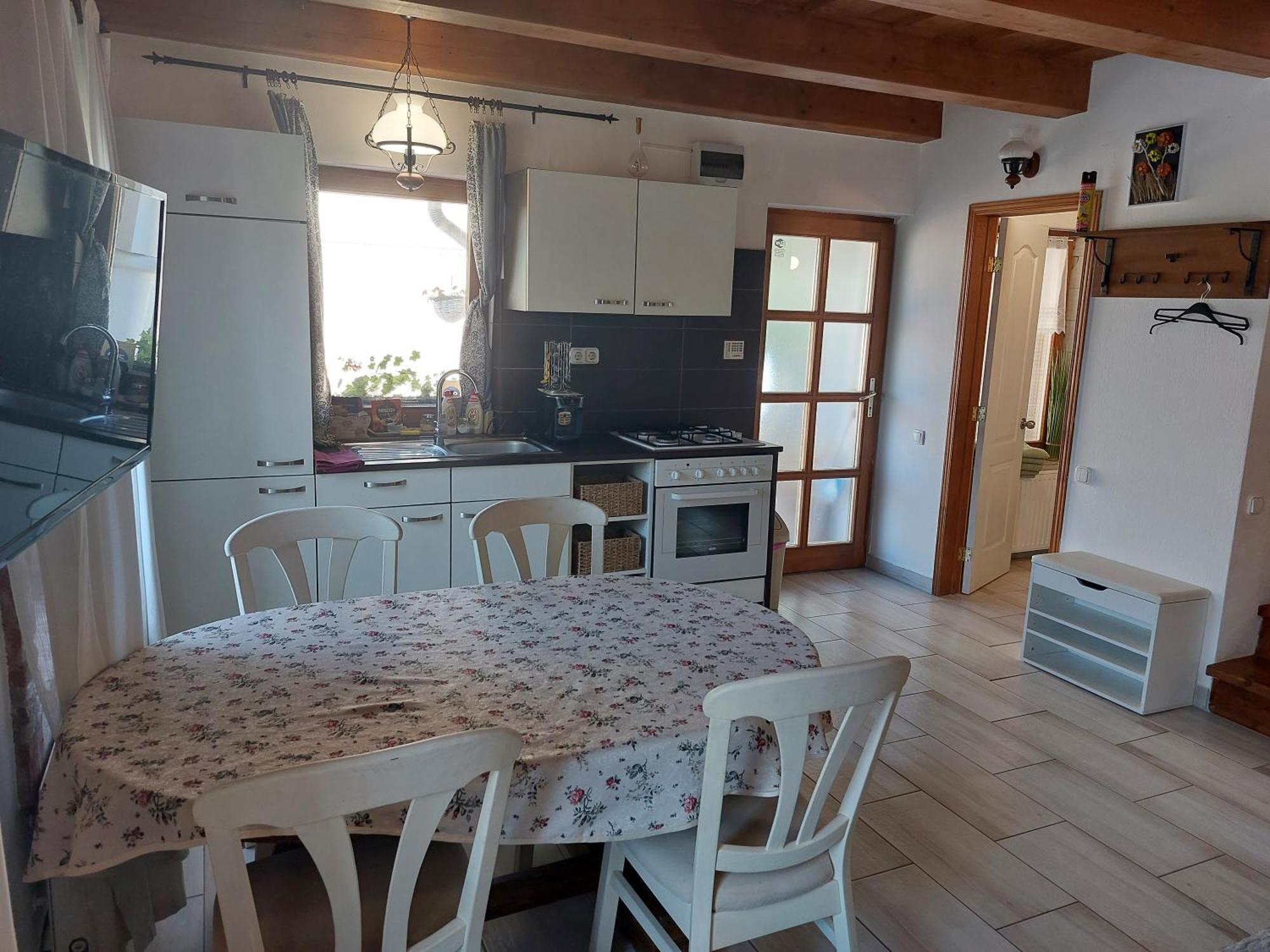 Negy Evszak Apartmanhaz 잘라카로쉬 외부 사진