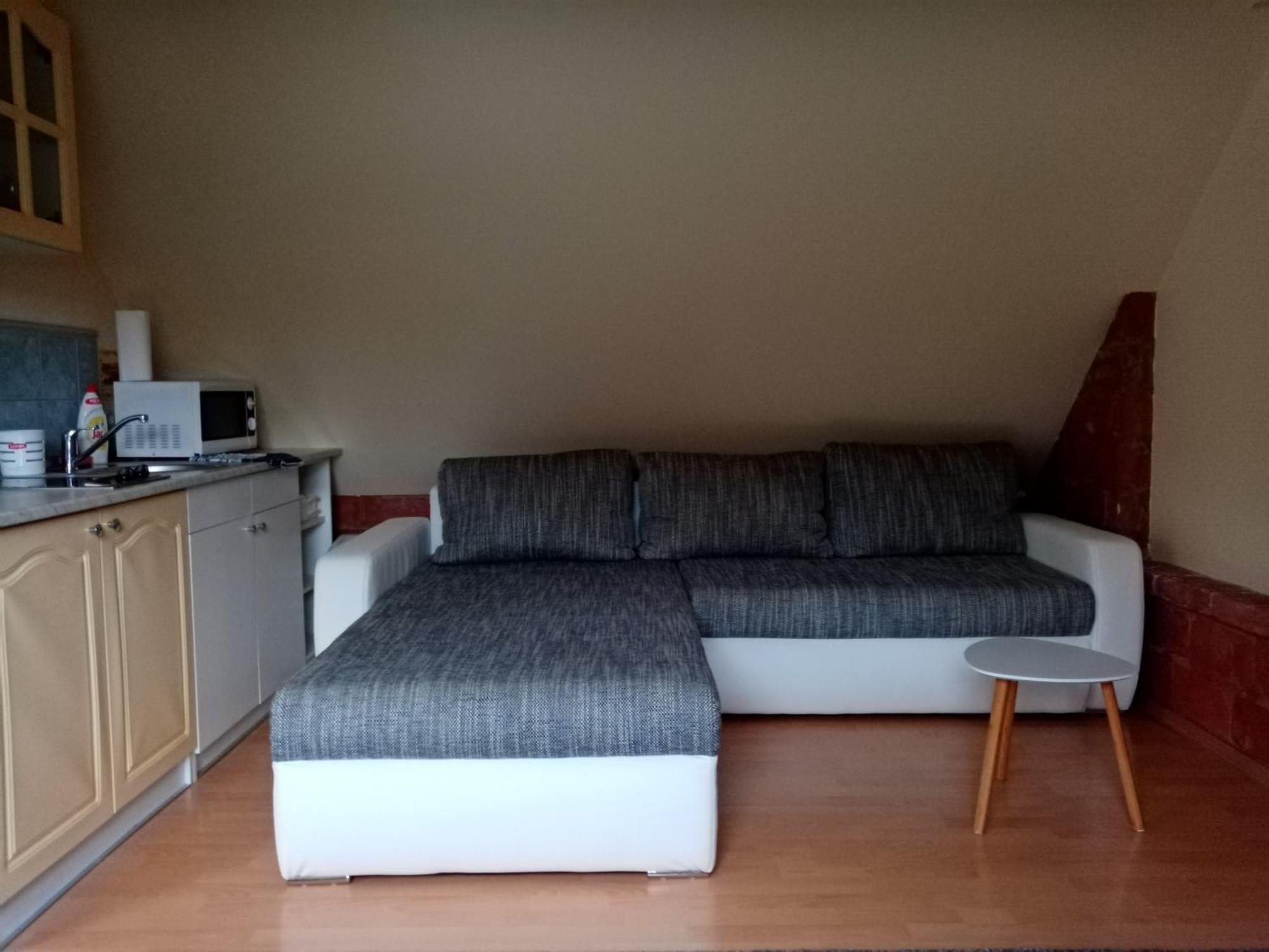 Negy Evszak Apartmanhaz 잘라카로쉬 외부 사진